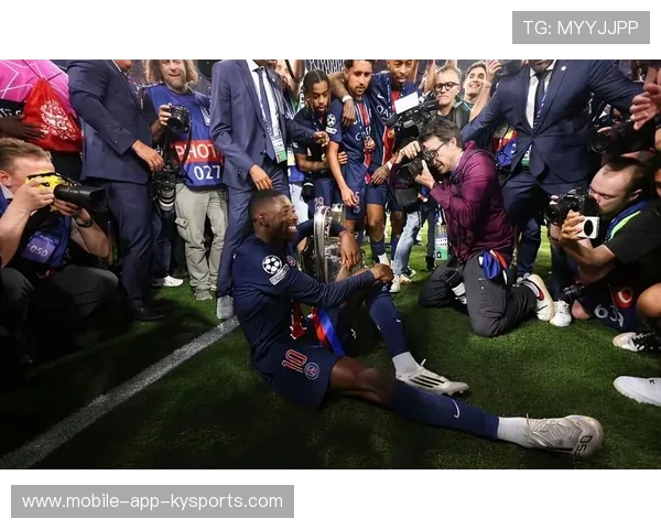 巴黎进攻端围绕登贝莱展开